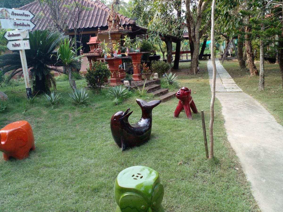 Baansuanleelawadee Resort Amphawa Exterior foto